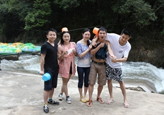 美景创意—皇龙峡森林公园漂流